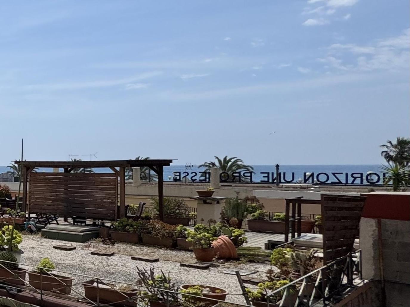 Aparthotel Riviera Nice Cote D'Azur - Old Town - Studio Ac - Sea View - 50M Promenade Des Anglais- La Maison Linda Екстериор снимка